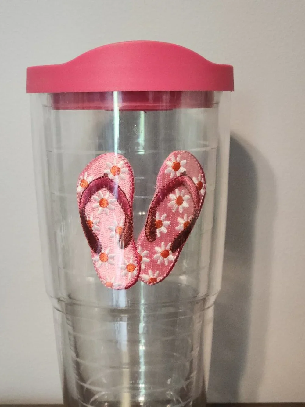 Tervis Colorful Floral Pink Patchwork Flip Flop Tumbler 24oz - Used